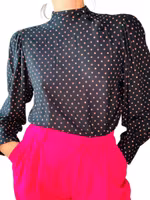 Vintage blus med sned knäppning
