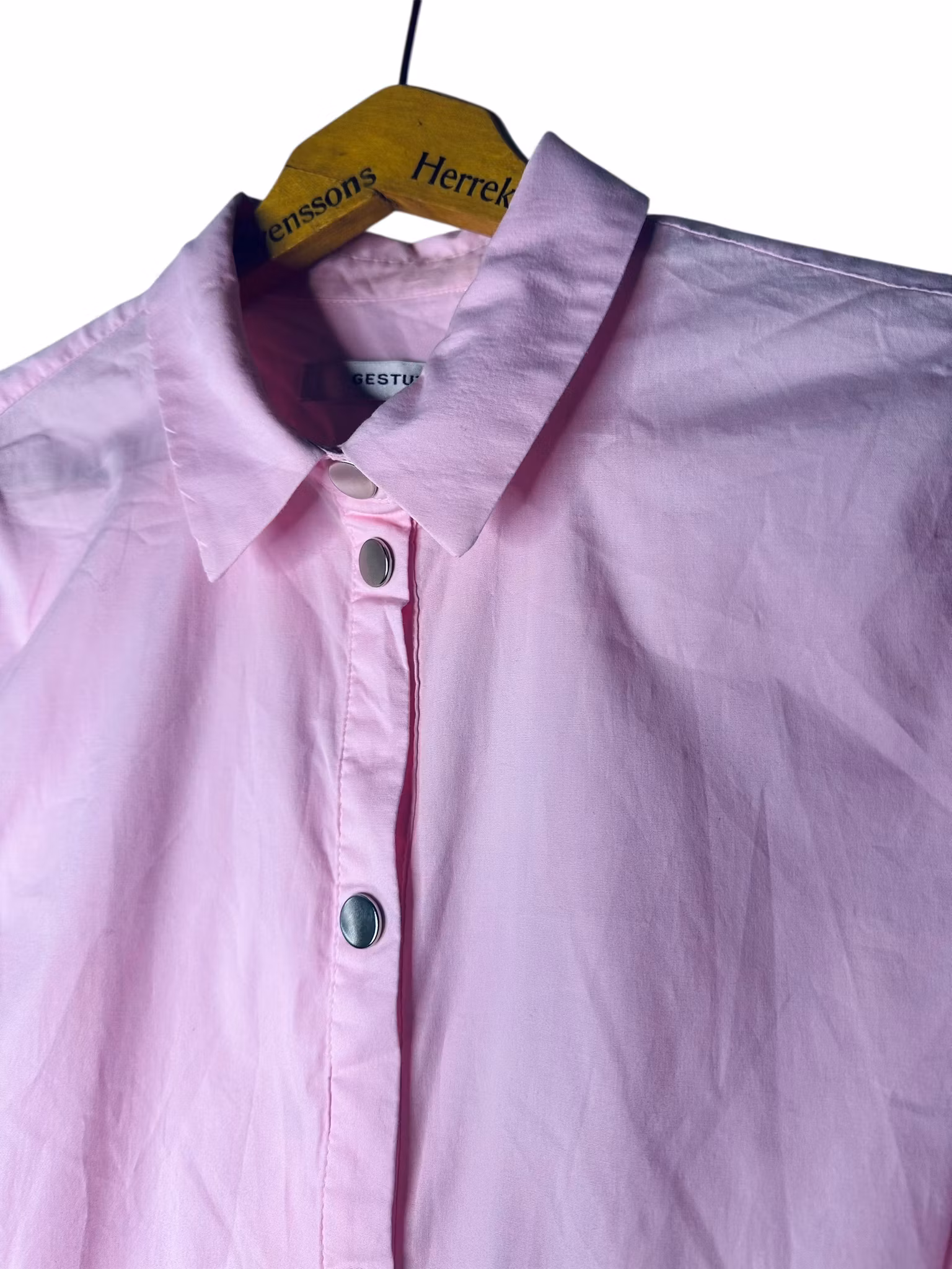 Gestuz skjorta med kul knappar