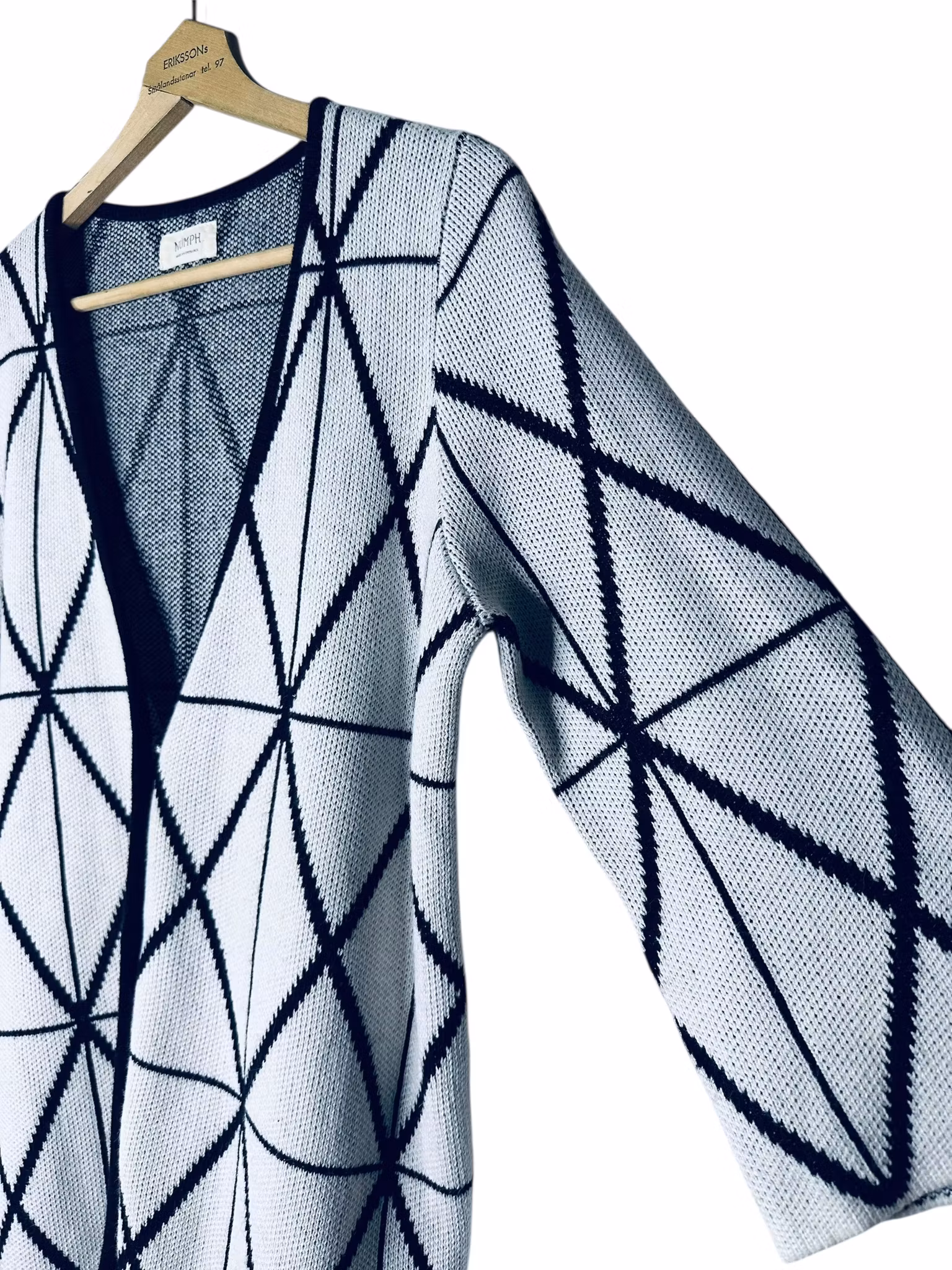 Nümph svart-vit kofta