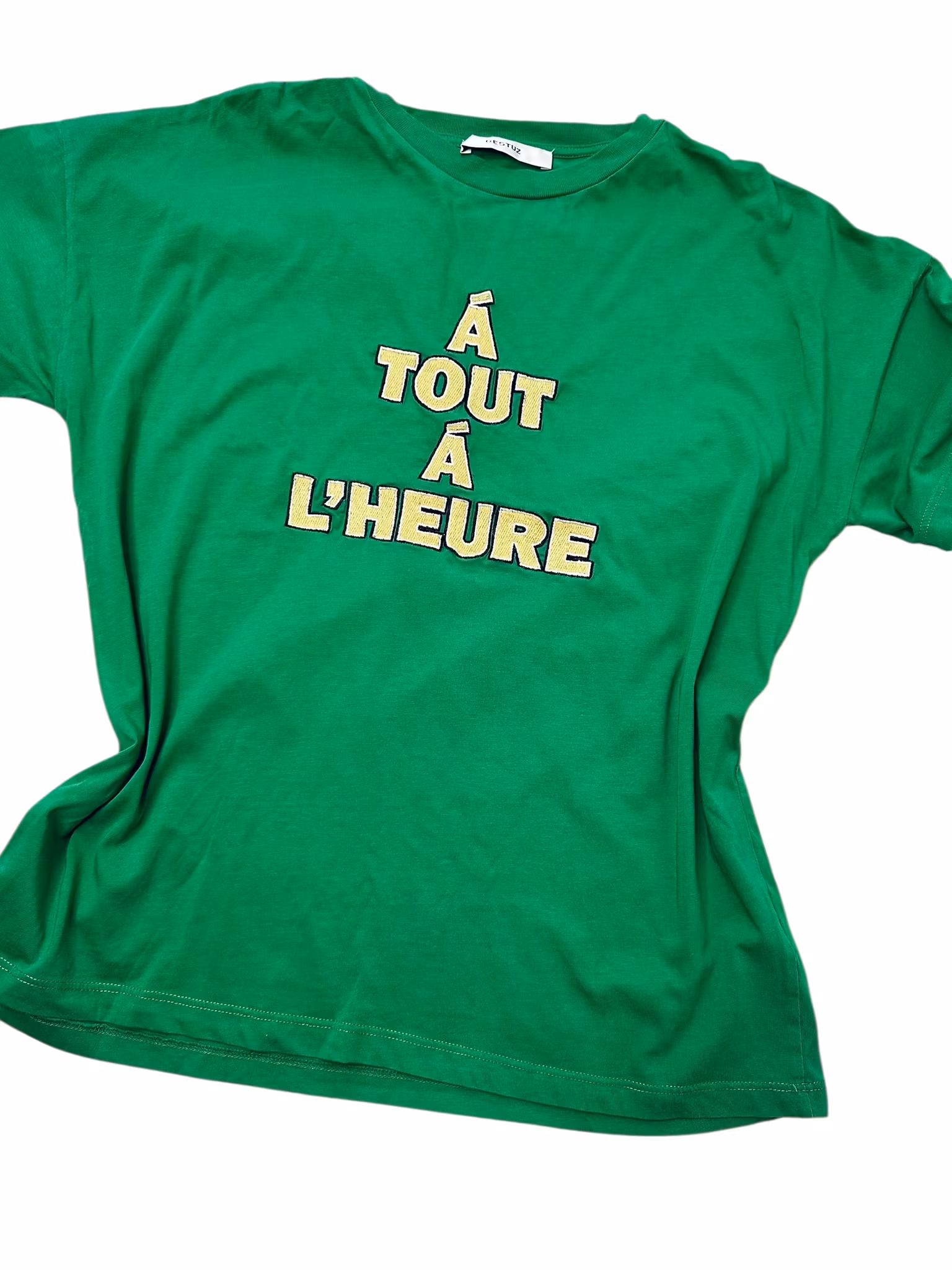 Gestuz tisha "À Tout À L'heure"