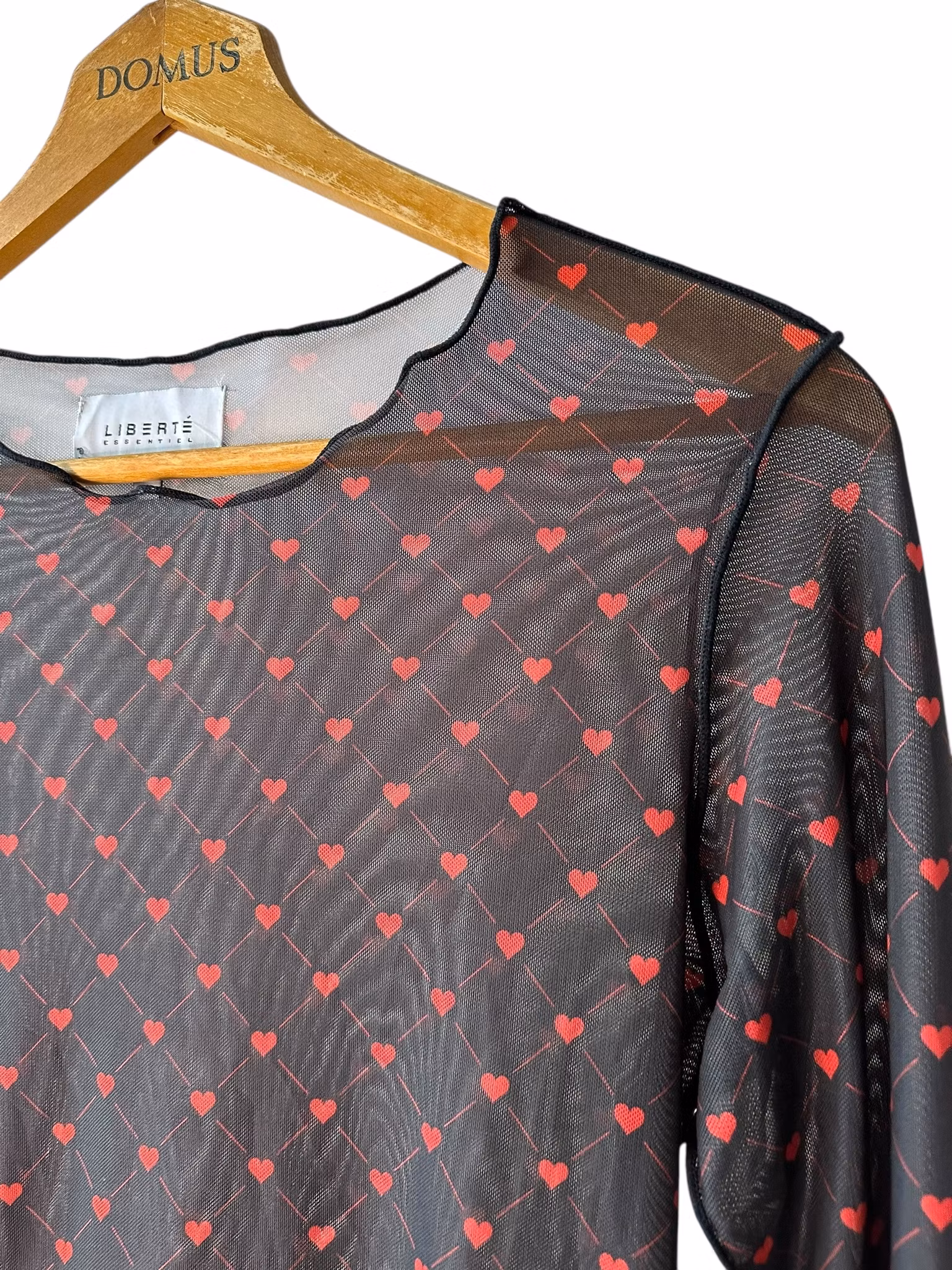 Meshtröja med hjärtan