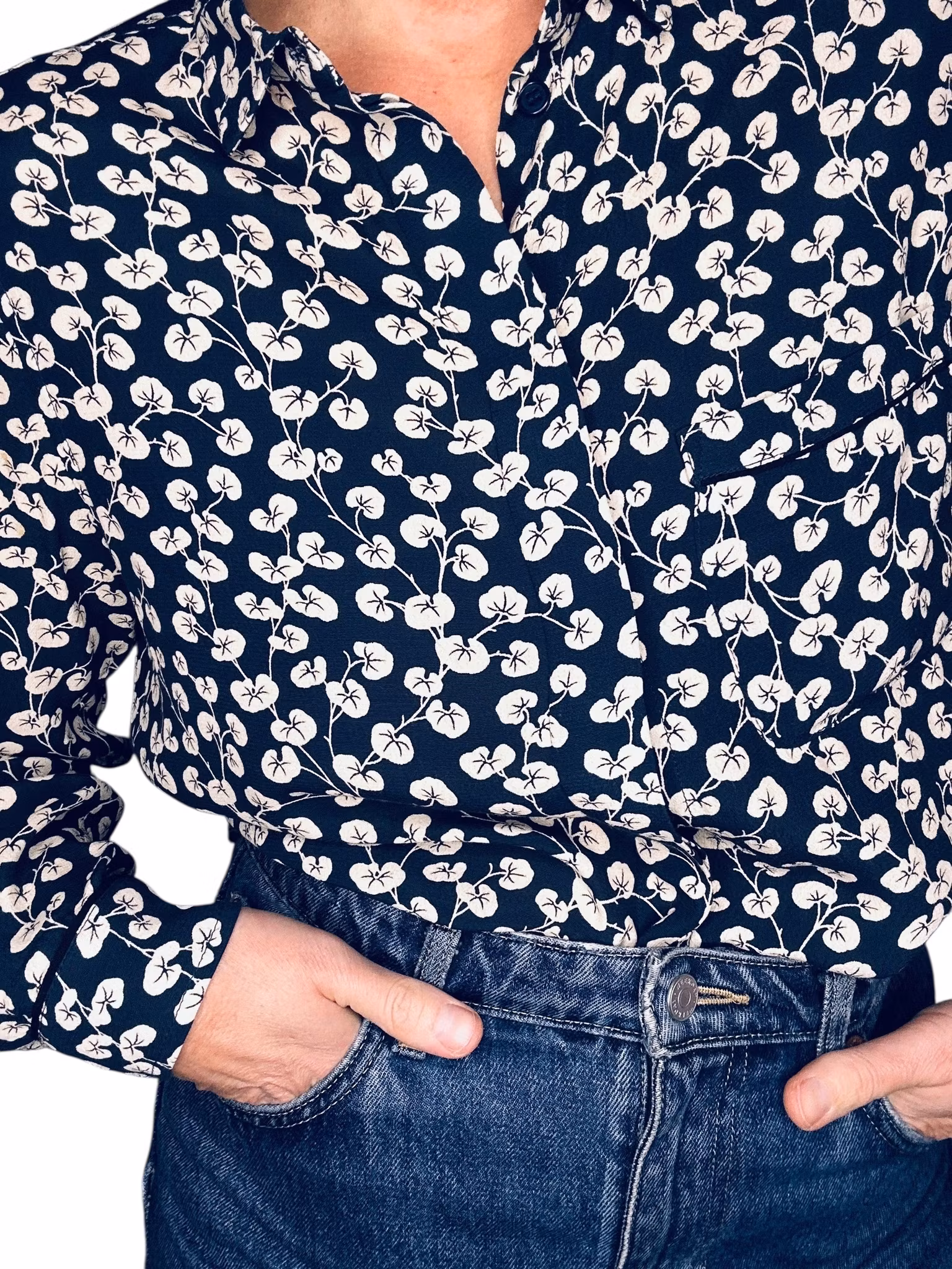 Ganni blå skjorta med vita blad