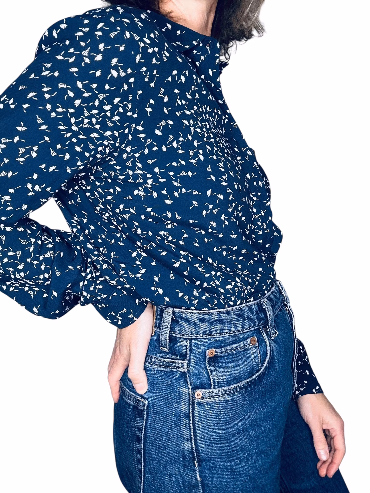 Ganni mörkblå skjorta med maskrosfrön