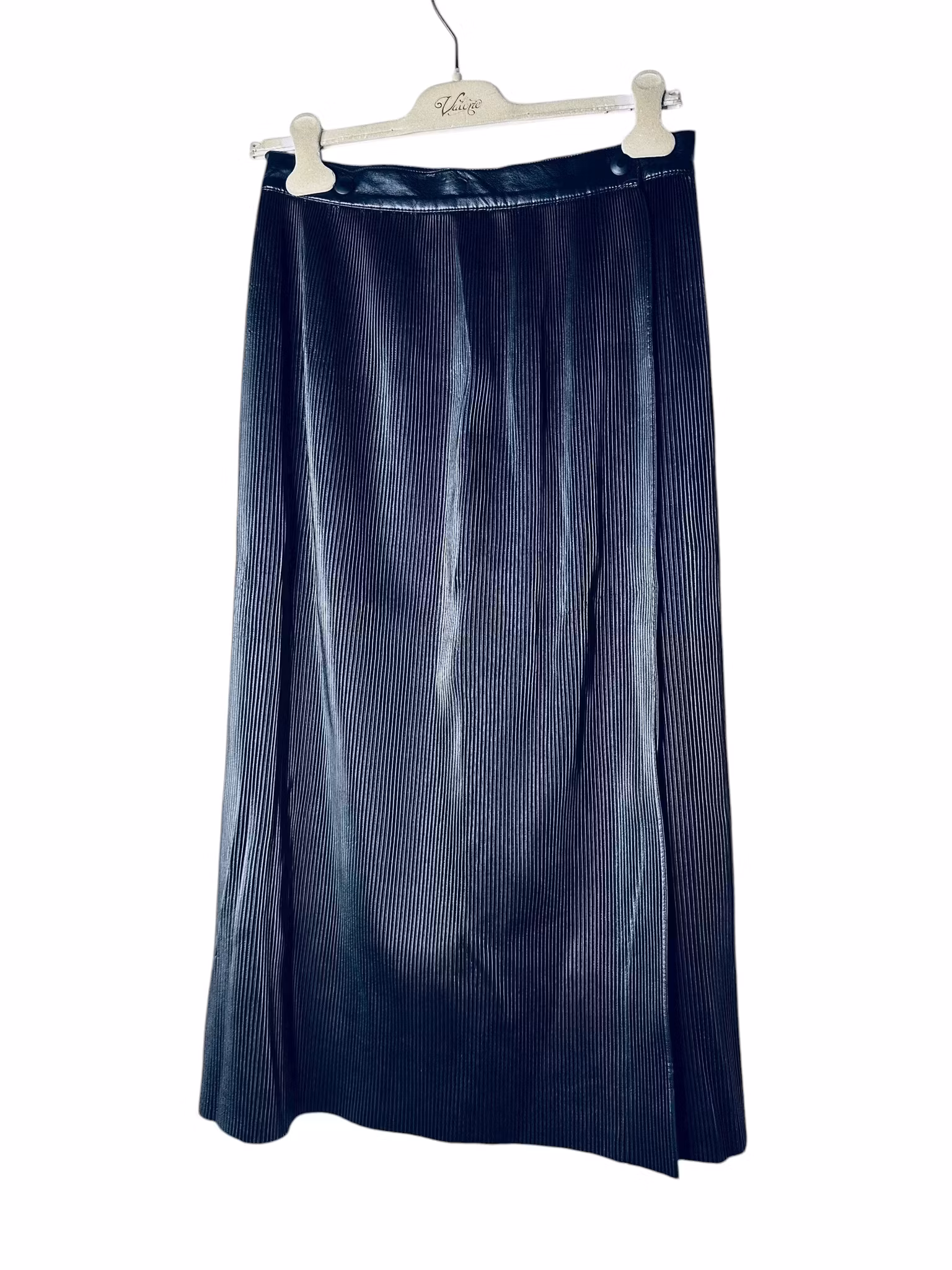 Rodebjer kjol i plisserat fuskskinn