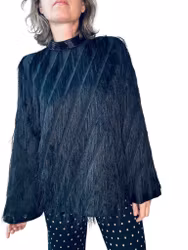 Fransig topp med pärlade detaljer