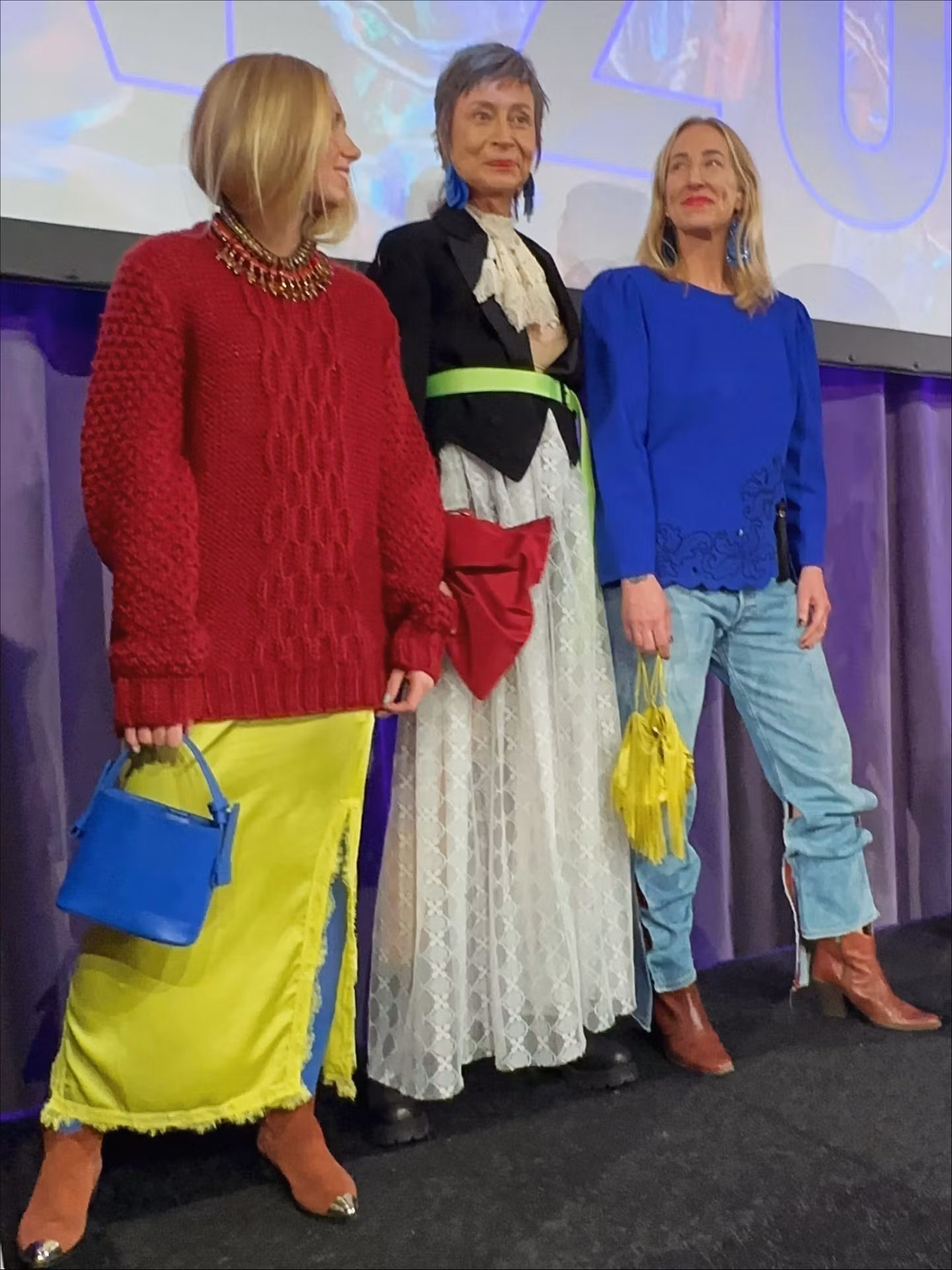 Nattlinneklänning i neon