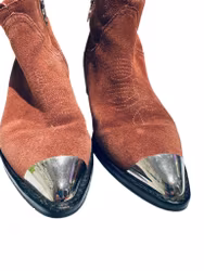 Fabienne Chapot vinröda boots med tåhätta