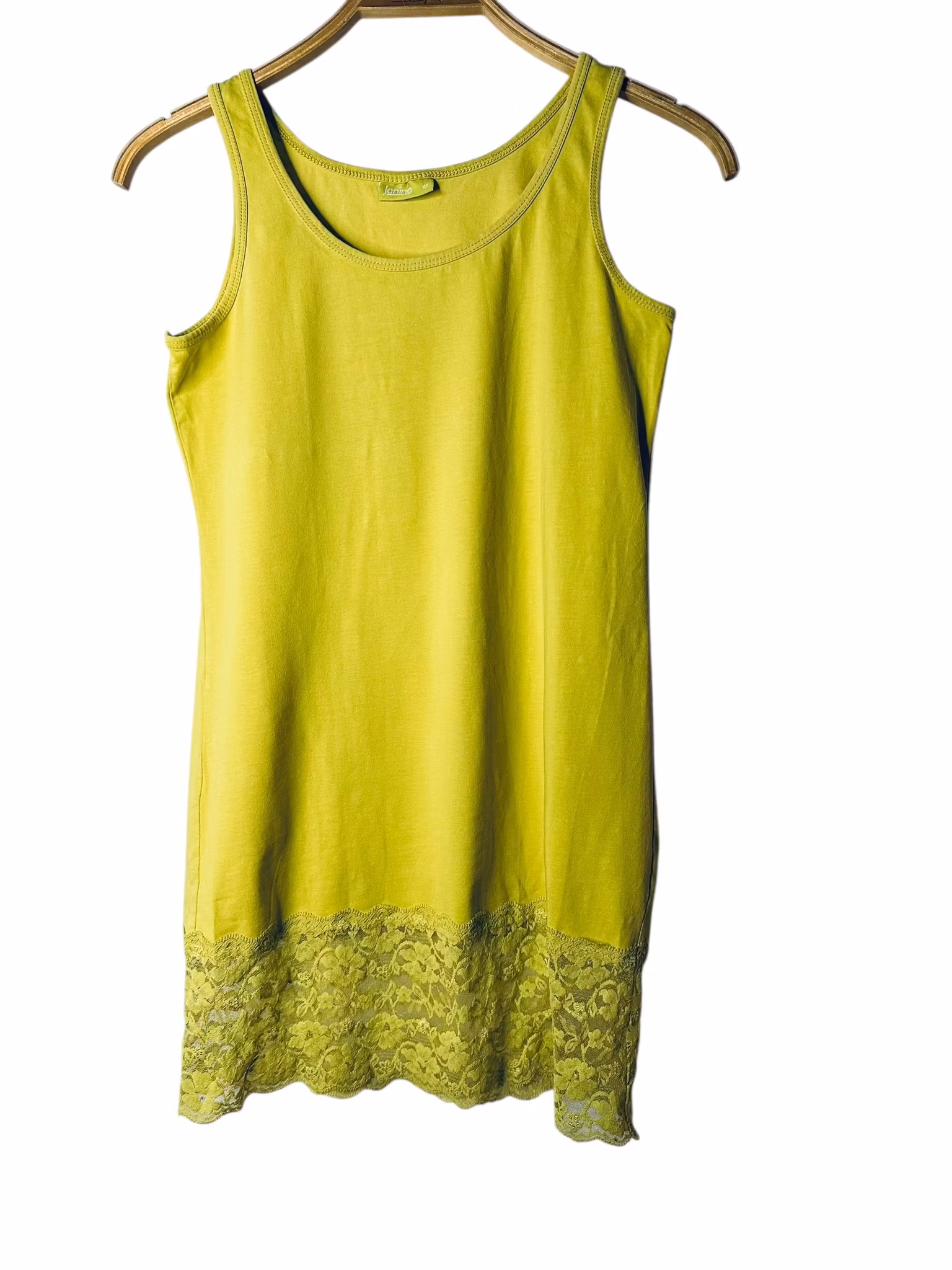 Långt linne med spetskant