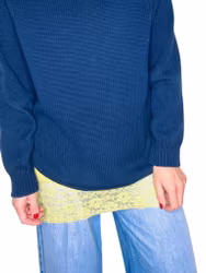 Långt linne med spetskant