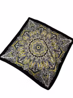 Vintage sidensjal i svart, gult och vitt