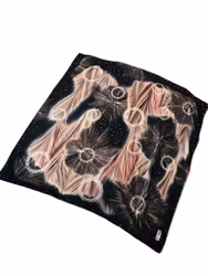 Vintage sidensjal i svart, vitt och rosa