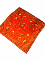 Vintage sidensjal med rymdmönster