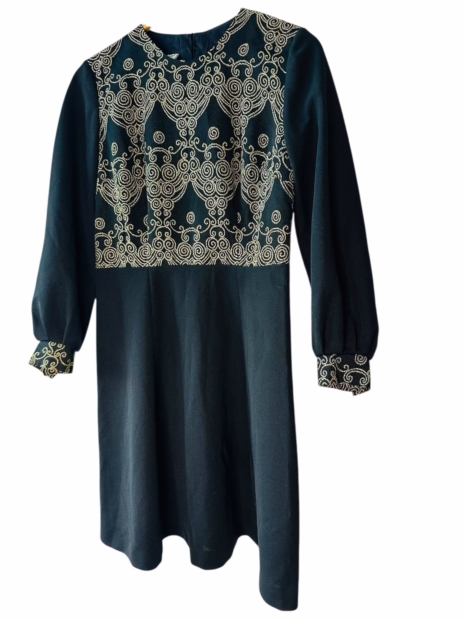 Vintage svart klänning med guldmönster