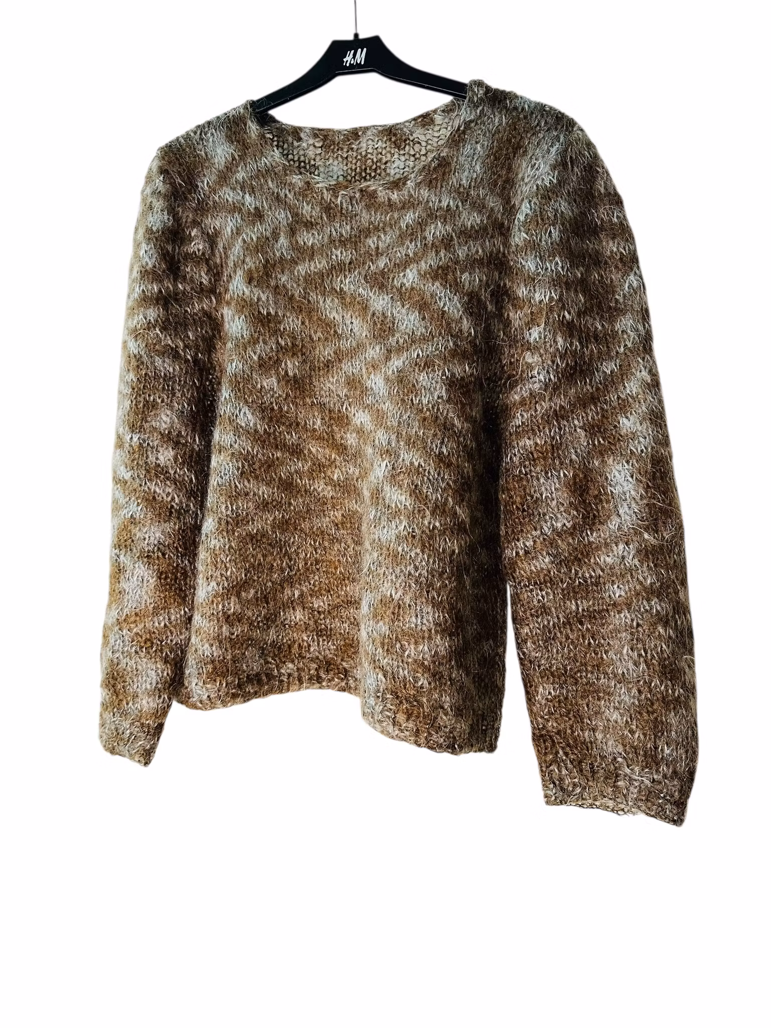 Handstickad tröja med klockad ärm