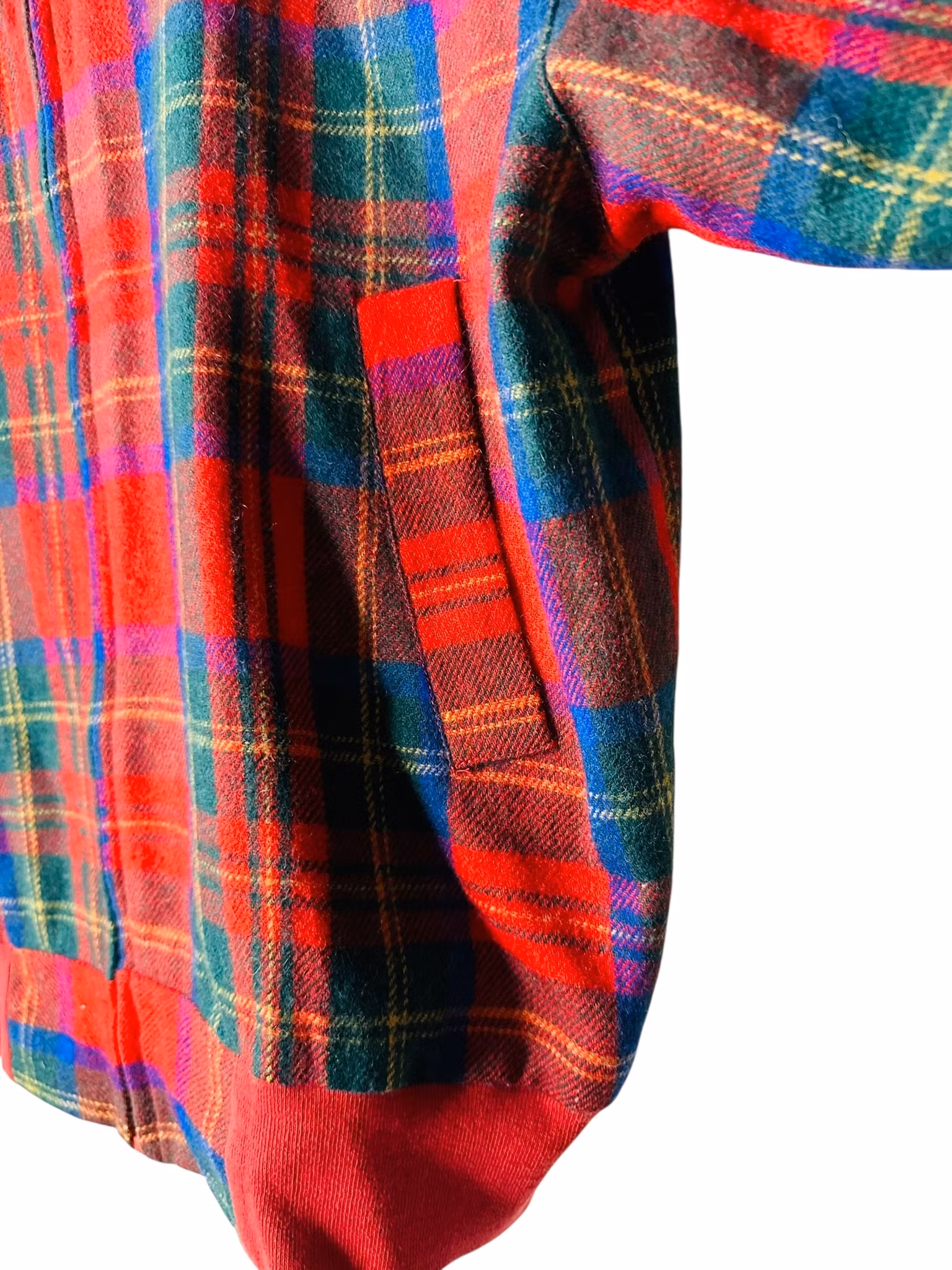 Skotskrutig bomber i ull