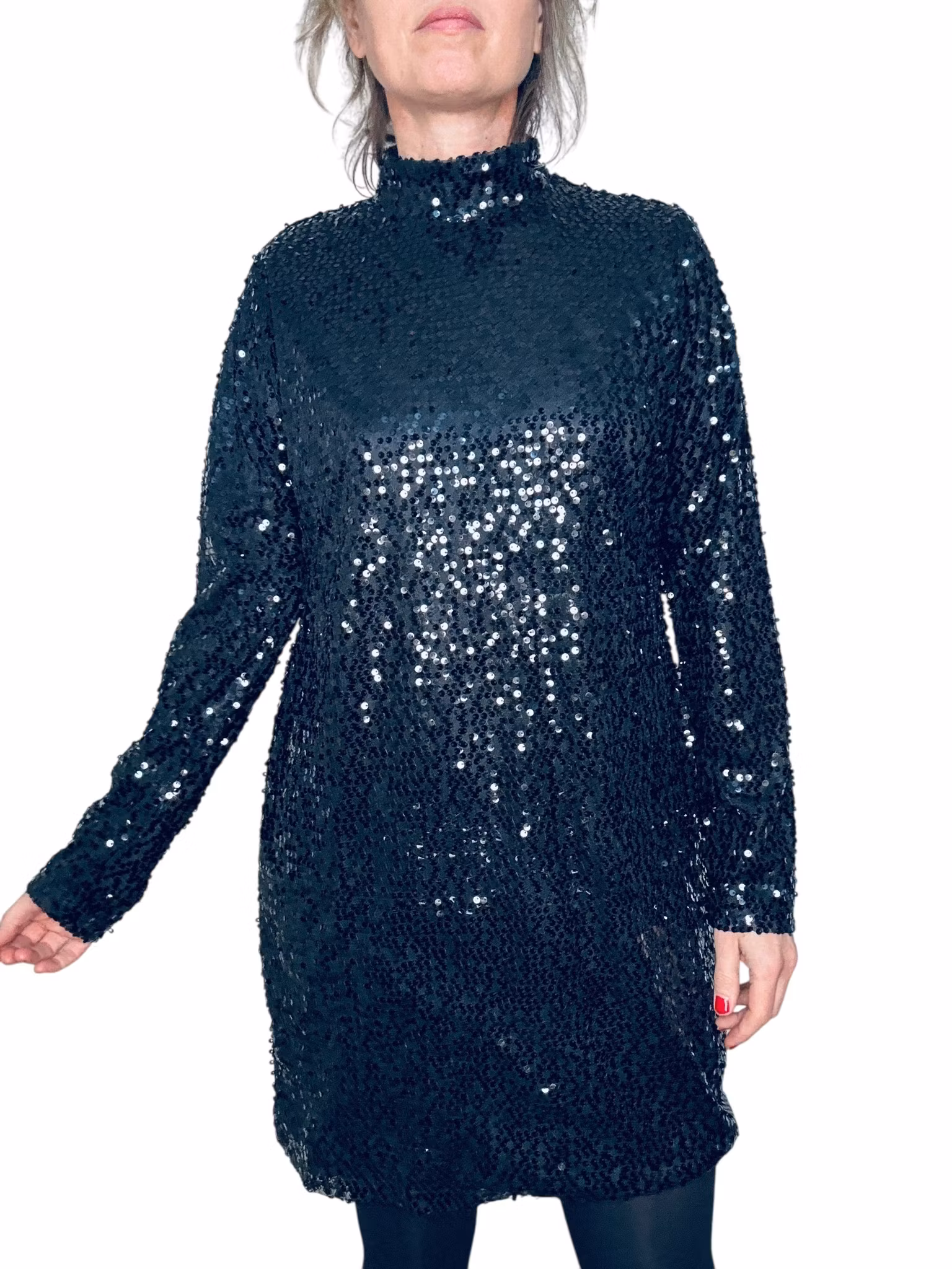 Svart paljettklänning med lång ärm