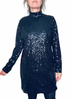 Svart paljettklänning med lång ärm