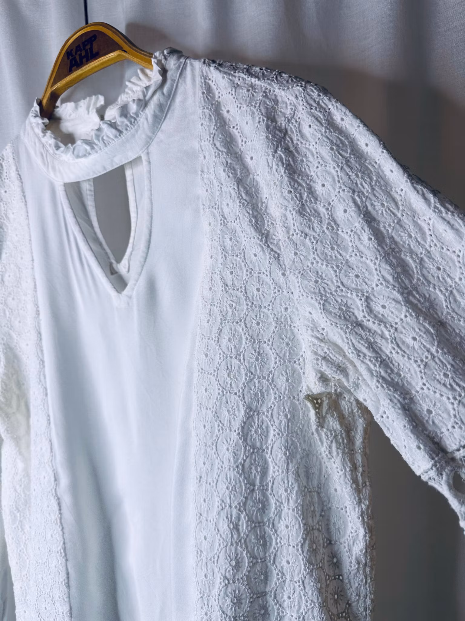 Bohemisk vit topp med stora ärmar