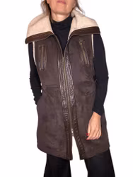 Lång brun väst i fuskläder