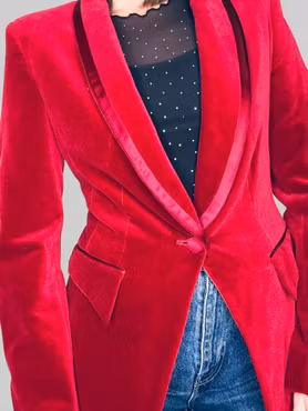 Röd sammetskavaj i smokingmodell