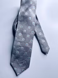 Sidenslips i silvergrått