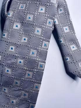 Sidenslips i silvergrått