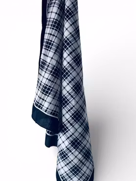 Vintage rutig scarf i svart och vitt