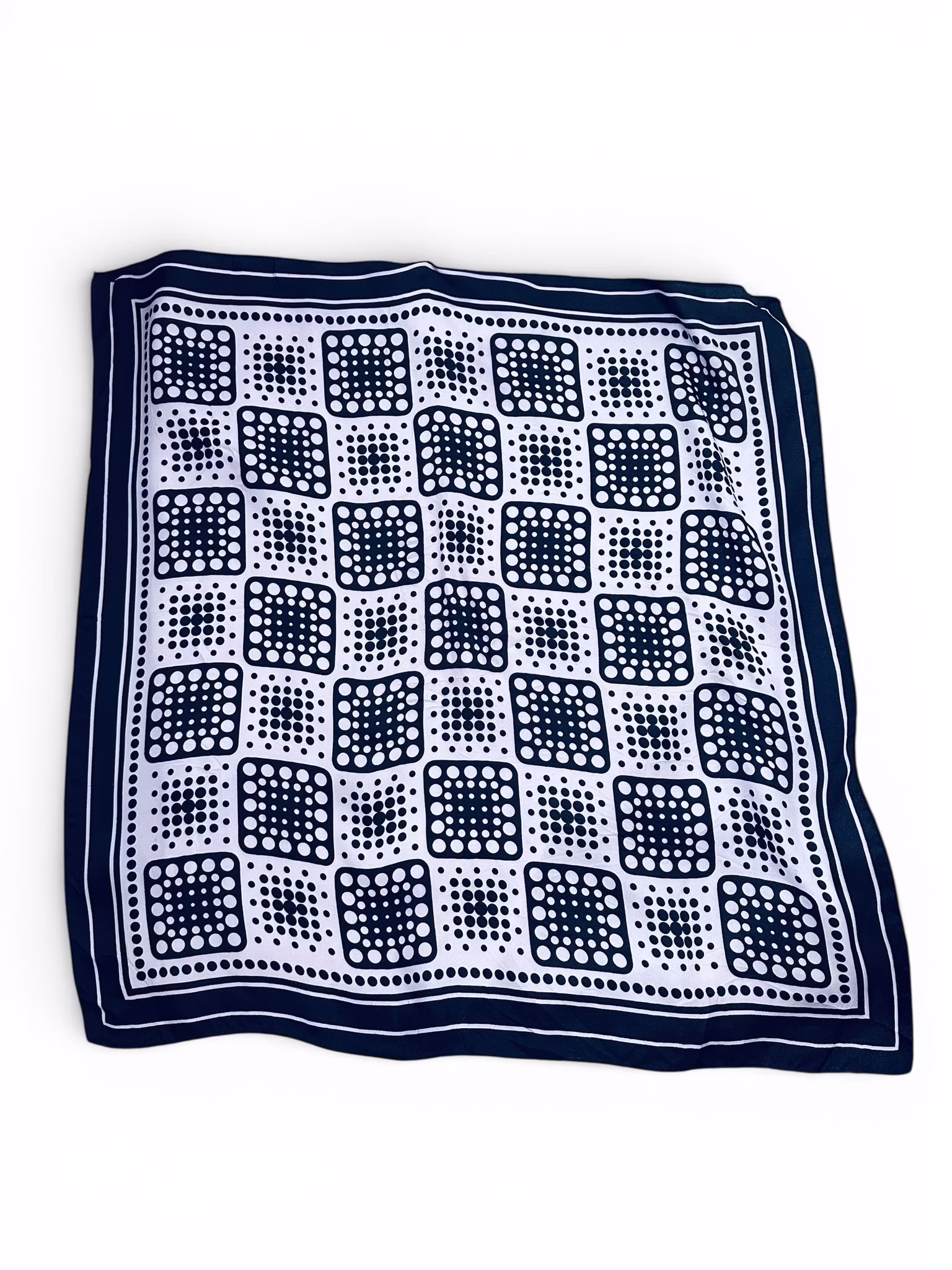 Vintage scarf med svartvitt grafiskt mönster