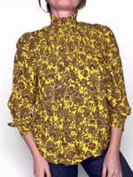 RODEBJER gul- och vinrödmönstrad blus