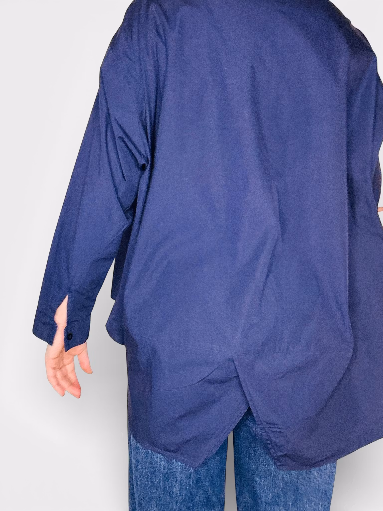 Marinblå vid asymmetrisk skjorta