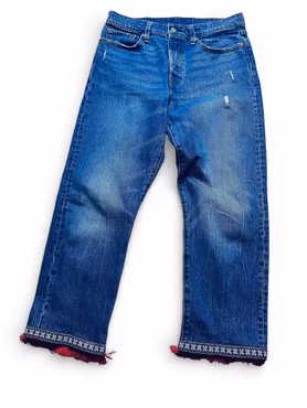 Remake: LEVI'S high rise straight 30" med röda fransar