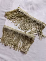 Remake: LEVI'S 501 vita vintage 28" med guldfransar