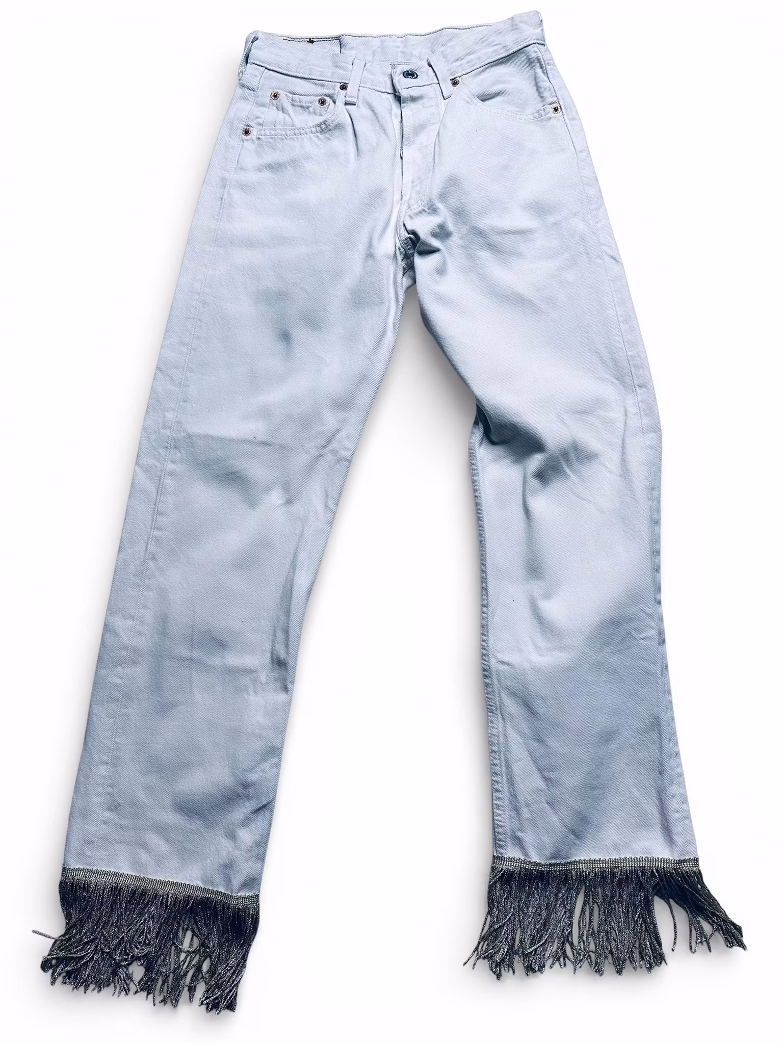 Remake: LEVI'S 501 vita vintage 28" med guldfransar