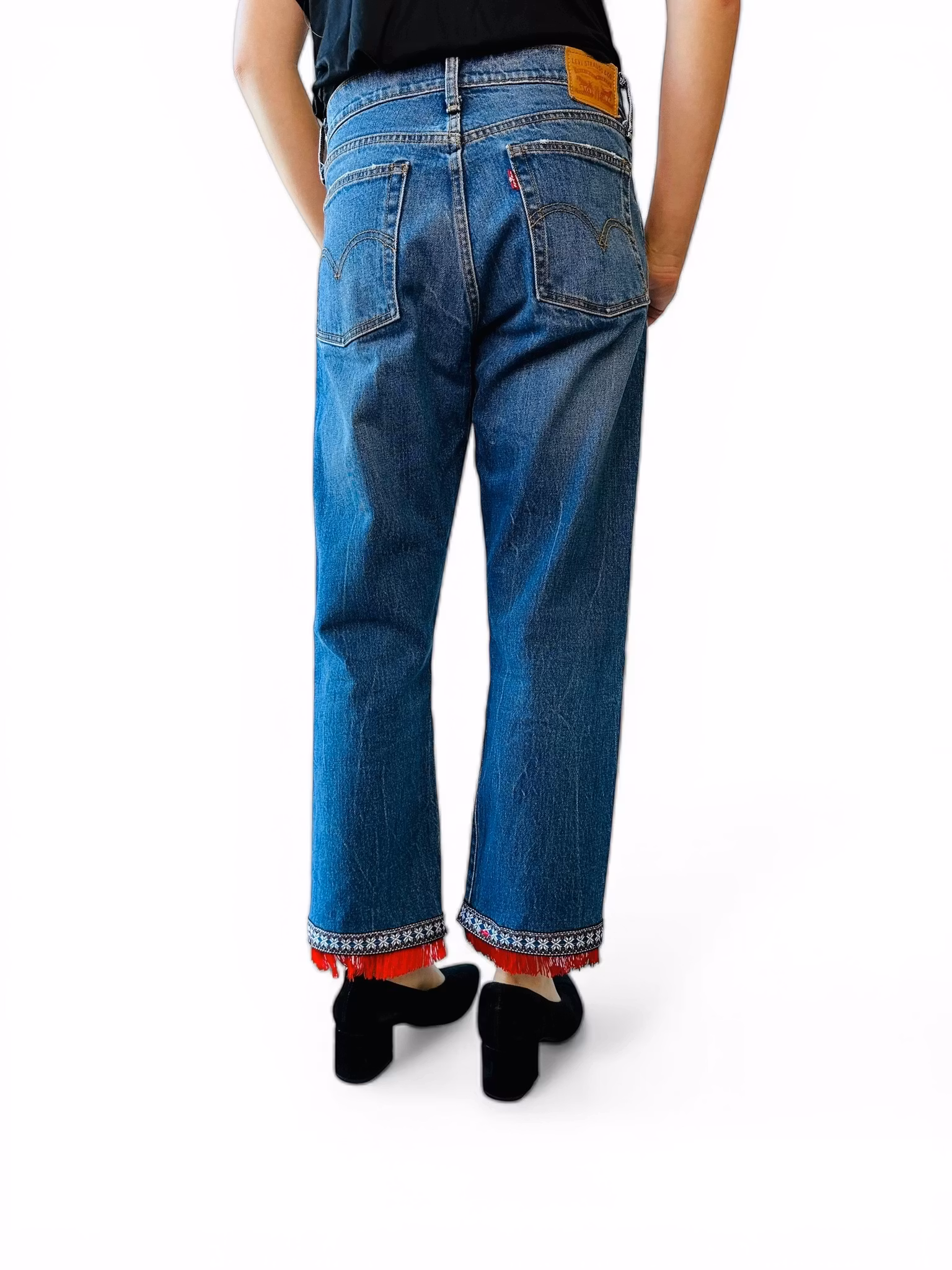Remake: LEVI'S high rise straight 30" med röda fransar