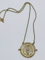 Halsband med timglas