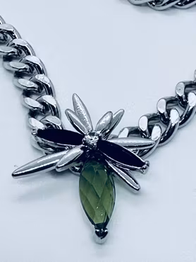 Tjock silverkedja med bladberlock