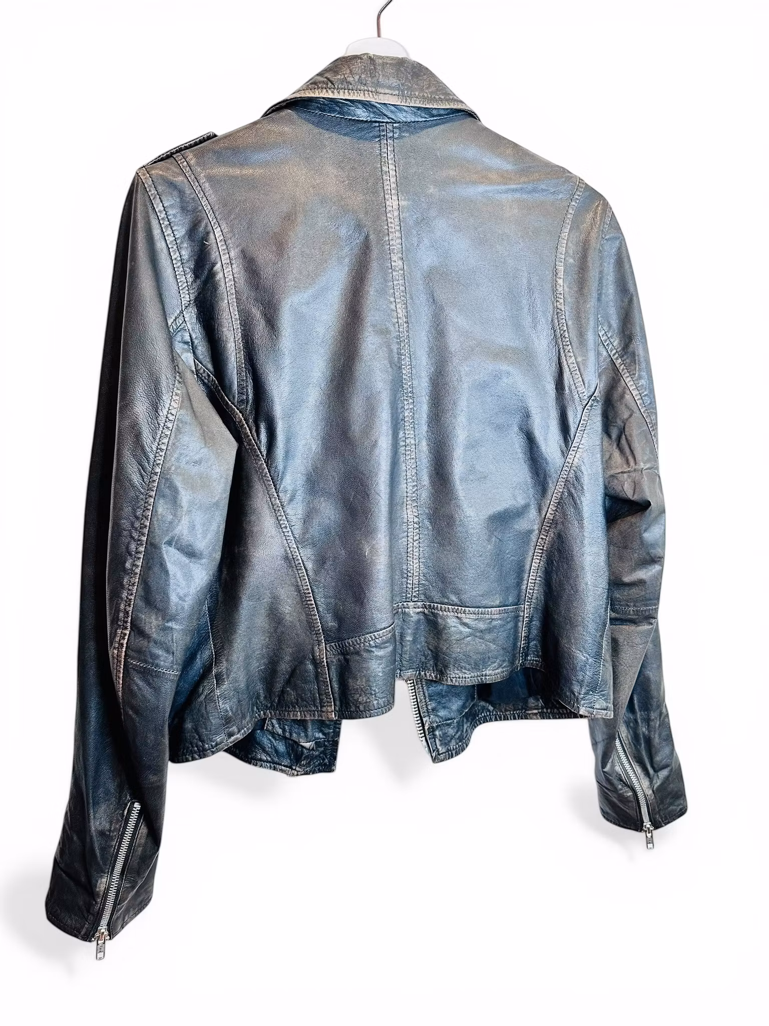 MC-jacka i antikbehandlat läder