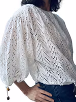 RODEBJER hålmönstrad blus - Breeze Embroidery