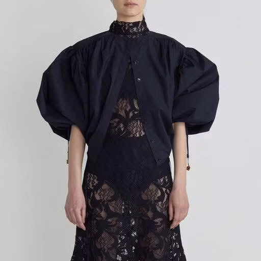 RODEBJER hålmönstrad blus - Breeze Embroidery