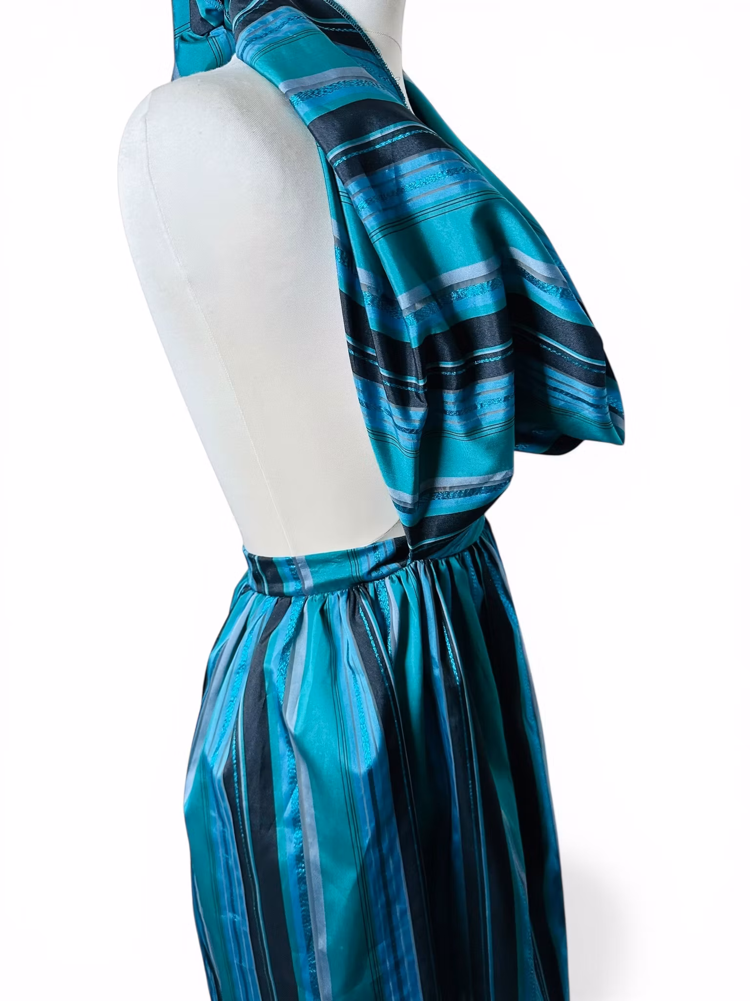 Vintage grönskimrande klänning