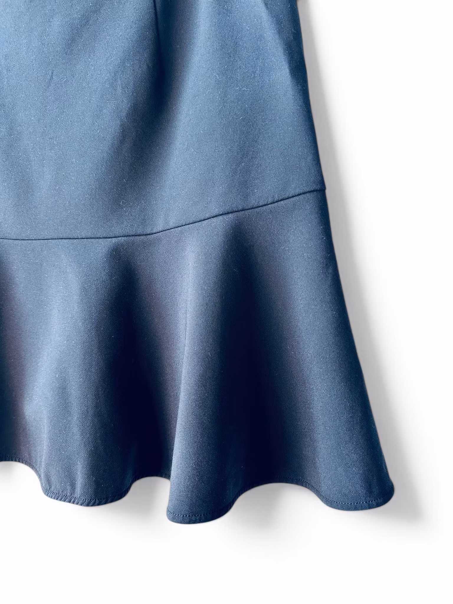 ARKET vippig kort kjol