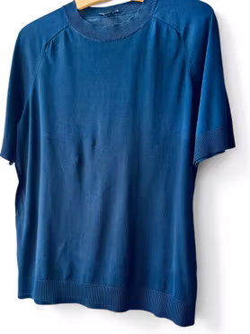 COS finstickad mörkblå topp