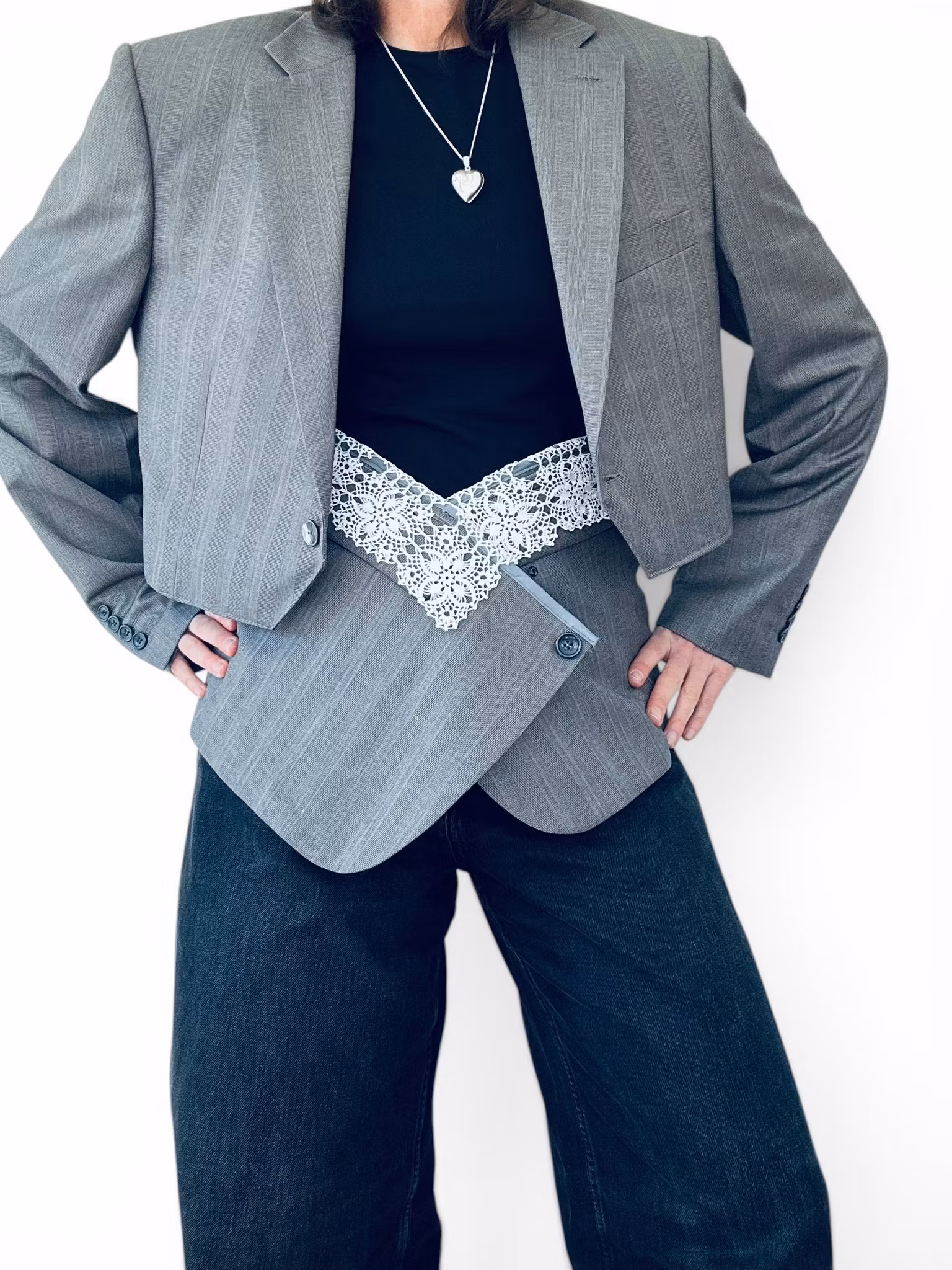 REMAKE: Set - croppad blazer + lace apron skirt