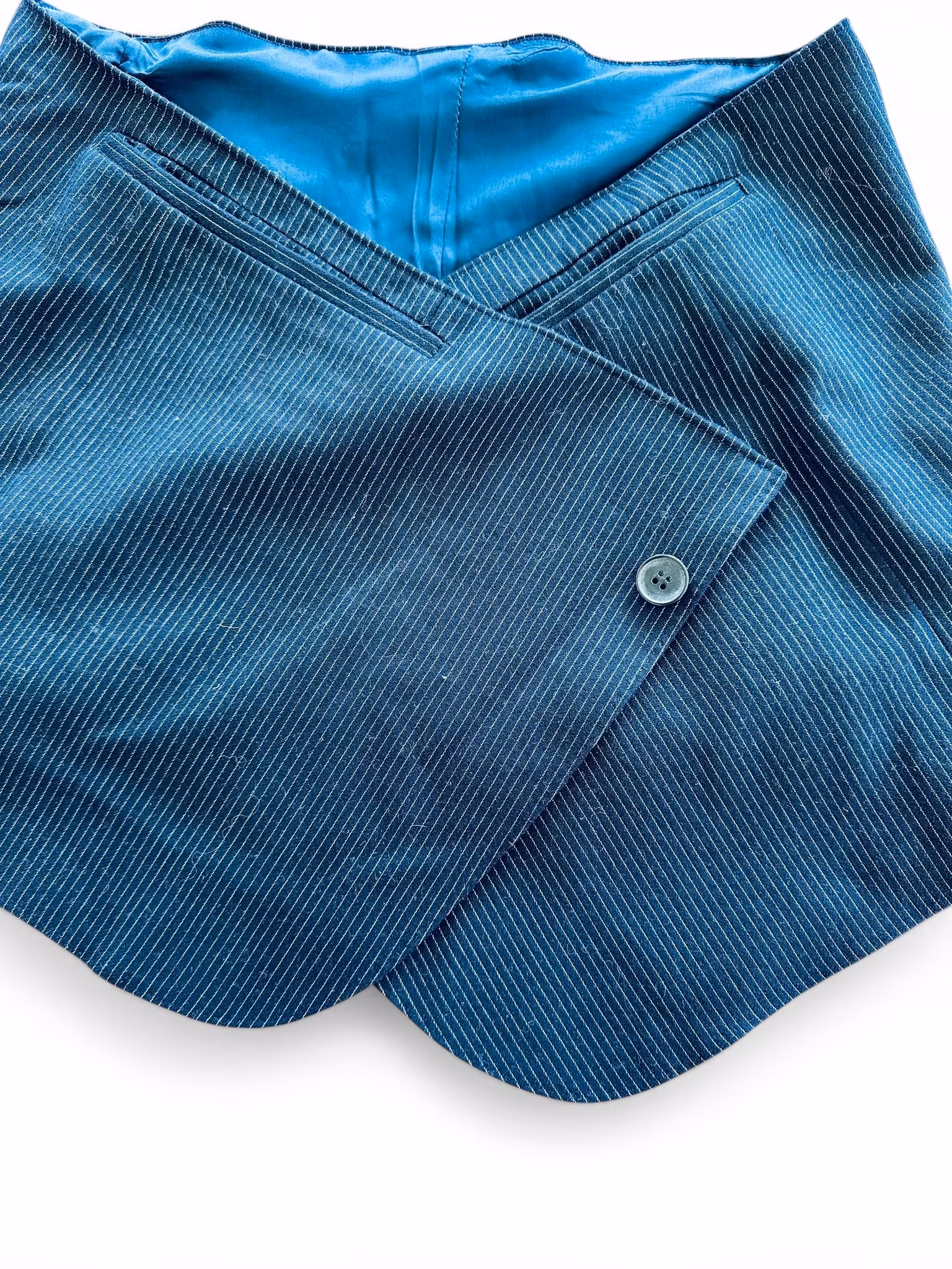 REMAKE: Kristrecksrandigt set - croppad blazer + apron skirt