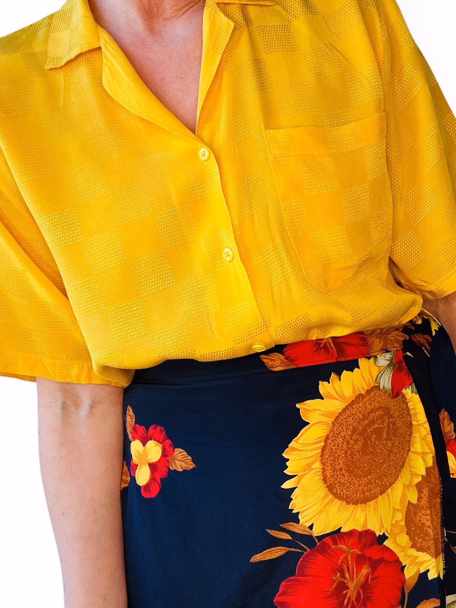 Vintage gul blus i mönstervävd viskos