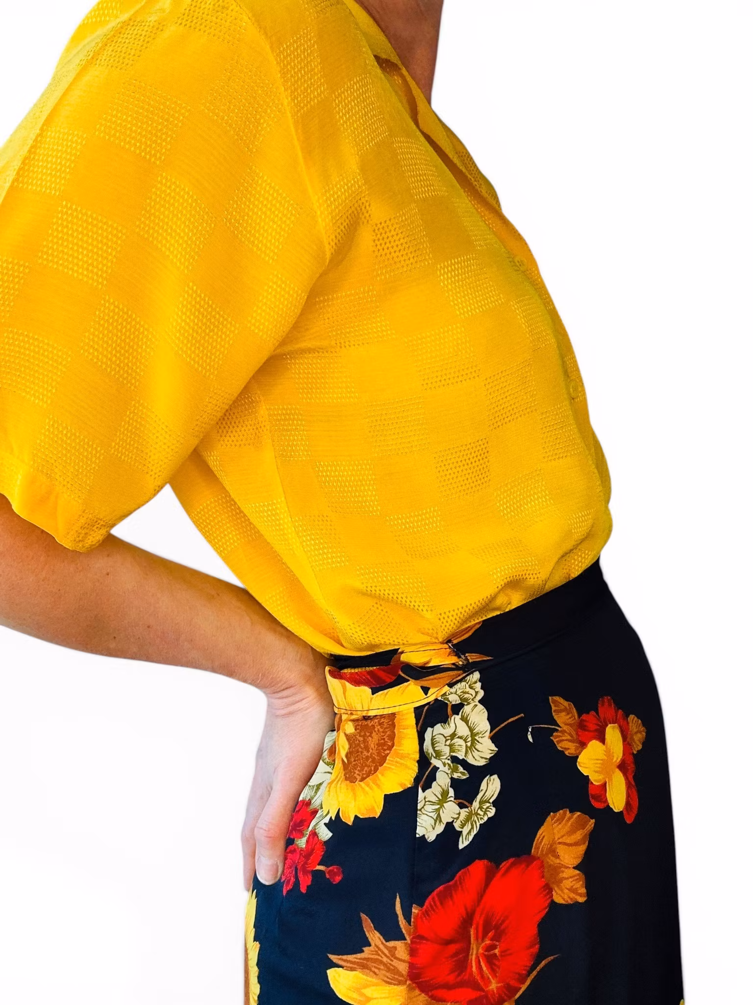 Vintage gul blus i mönstervävd viskos