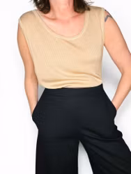 J LINDEBERG ribbad topp i sidenmix