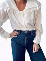 Vintage blus med spetskrage