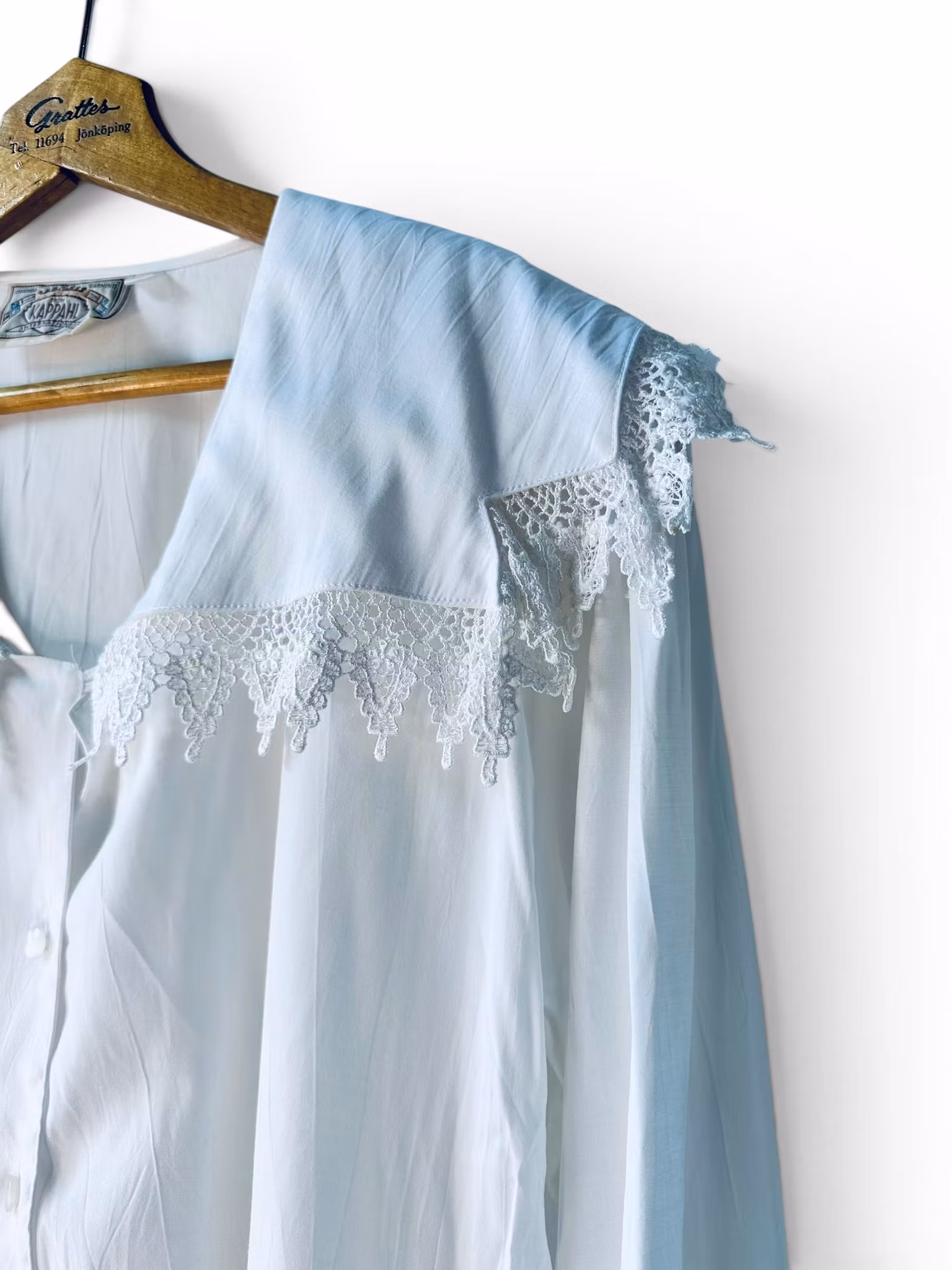 Vintage blus med spetskrage