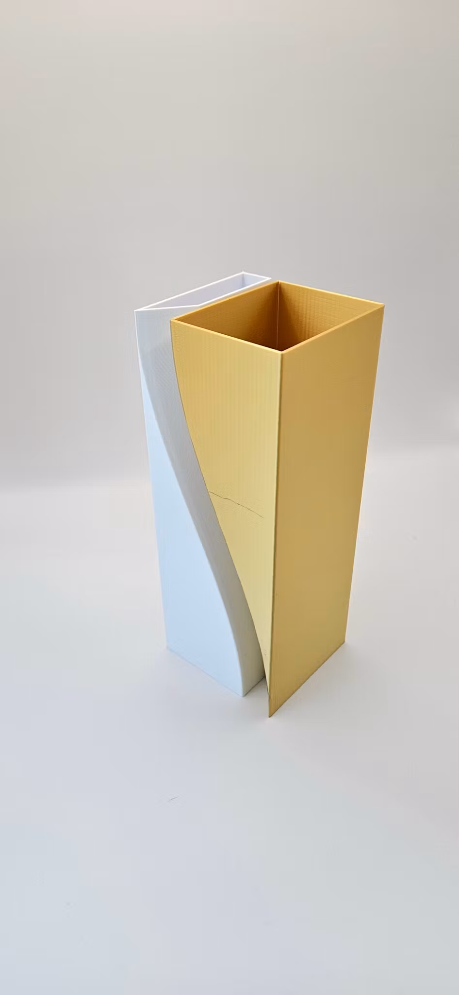 Designvas – guld/vit